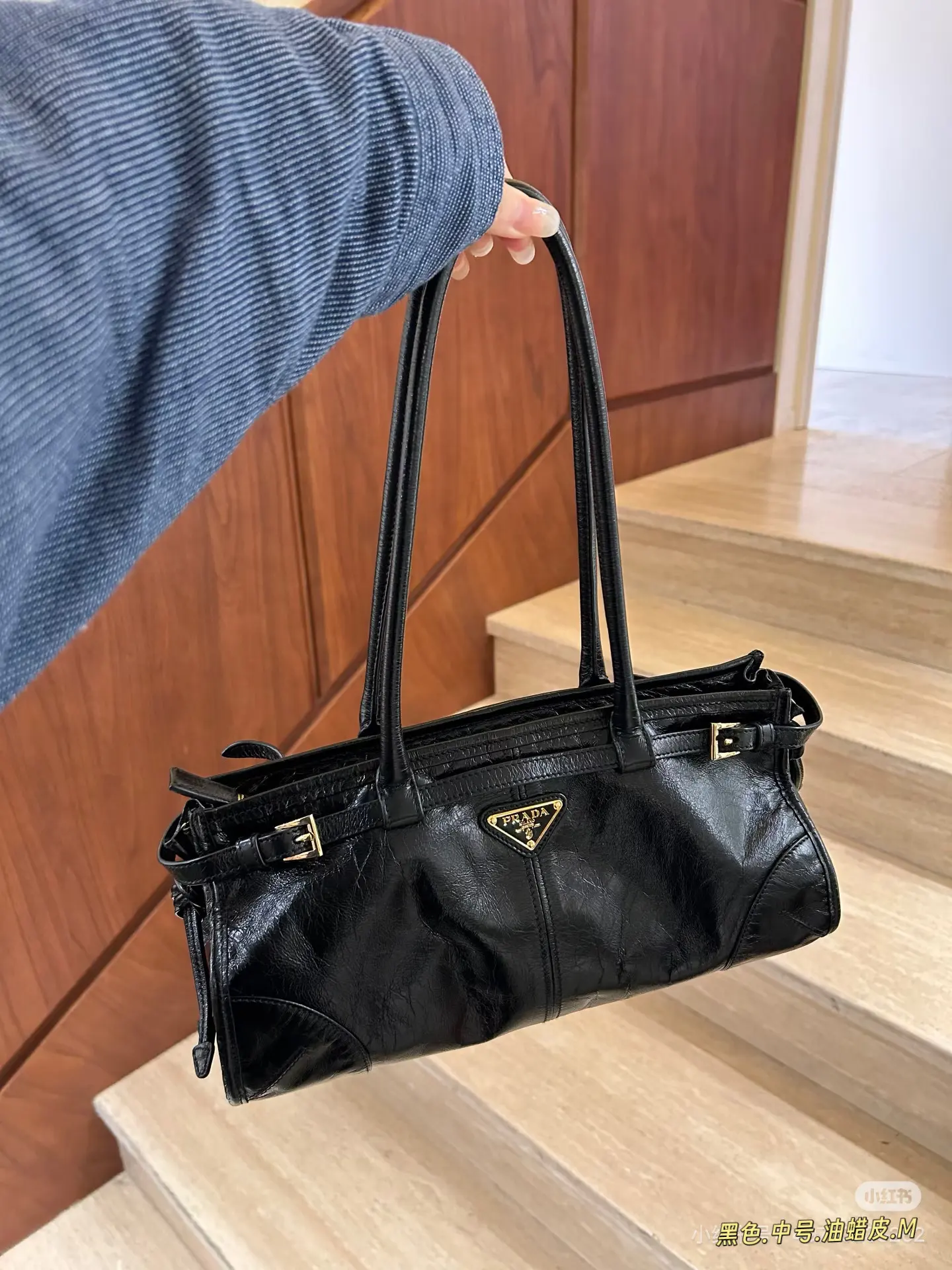Prada Oiled Leather Shoulder Bag D44011131 — view 8