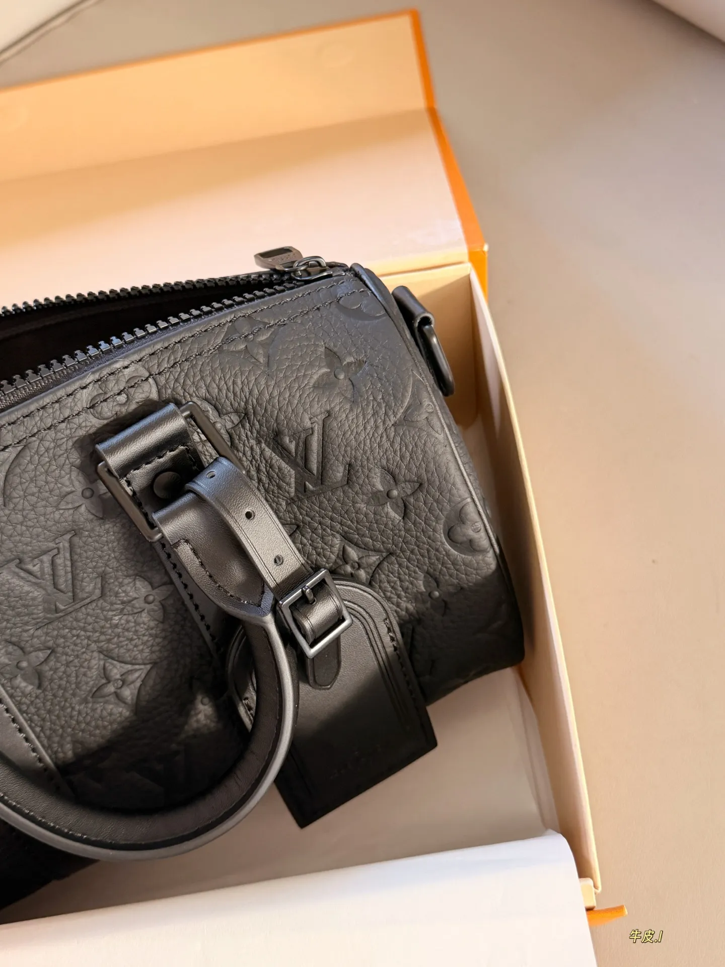 Keepall 25 Embossed Leather Shoulder Bag D38011138 — view 8