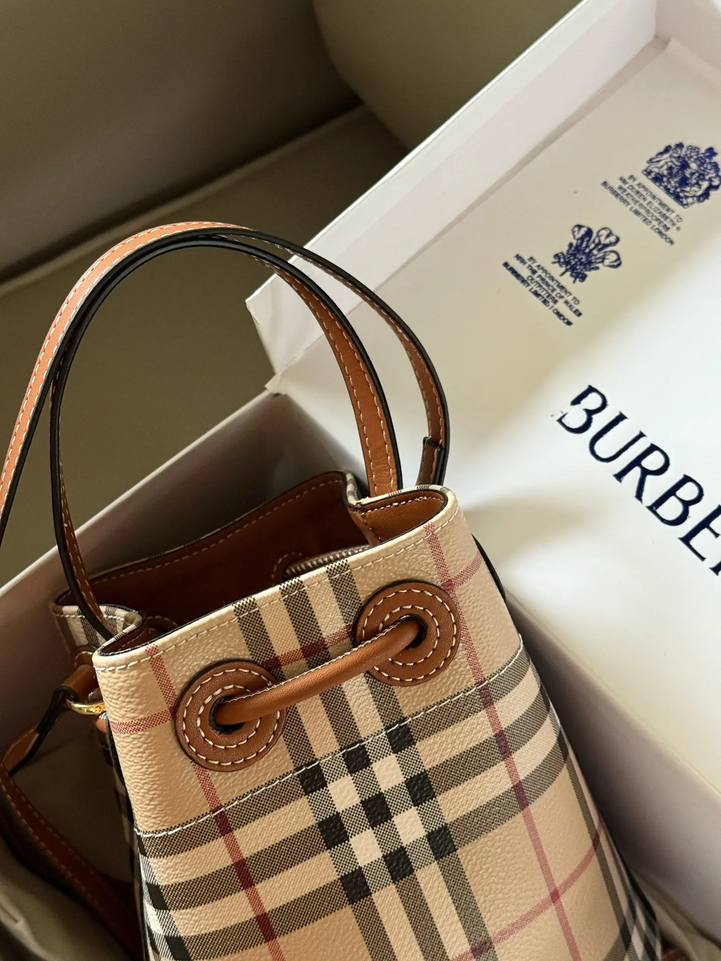 Burberry Check Drawstring Bucket Bag D29011007 — view 6