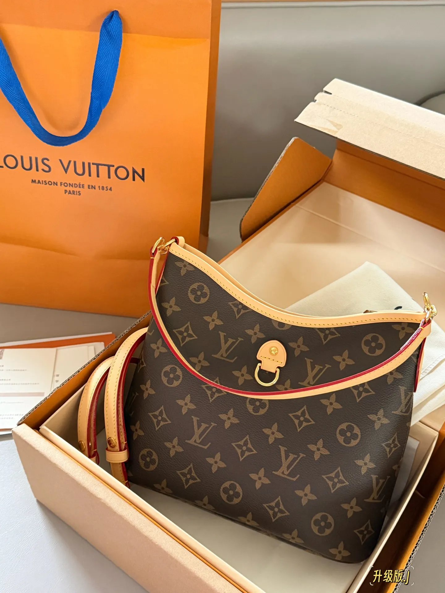 Louis Vuitton Monogram Lineup BB Shoulder Bag D36511146 — view 7