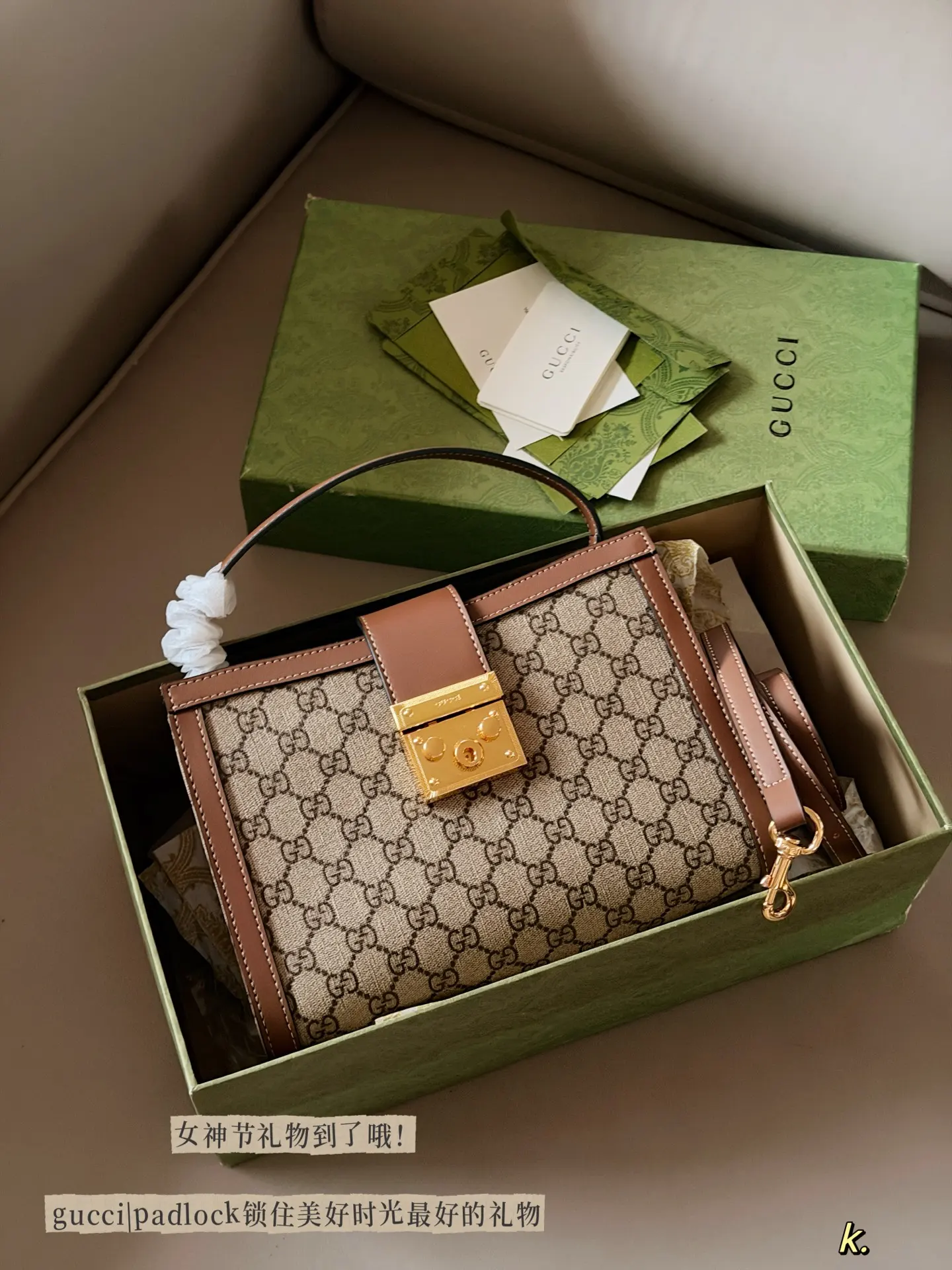 Gucci GG Padlock Top-Handle Tote Bag D35511148