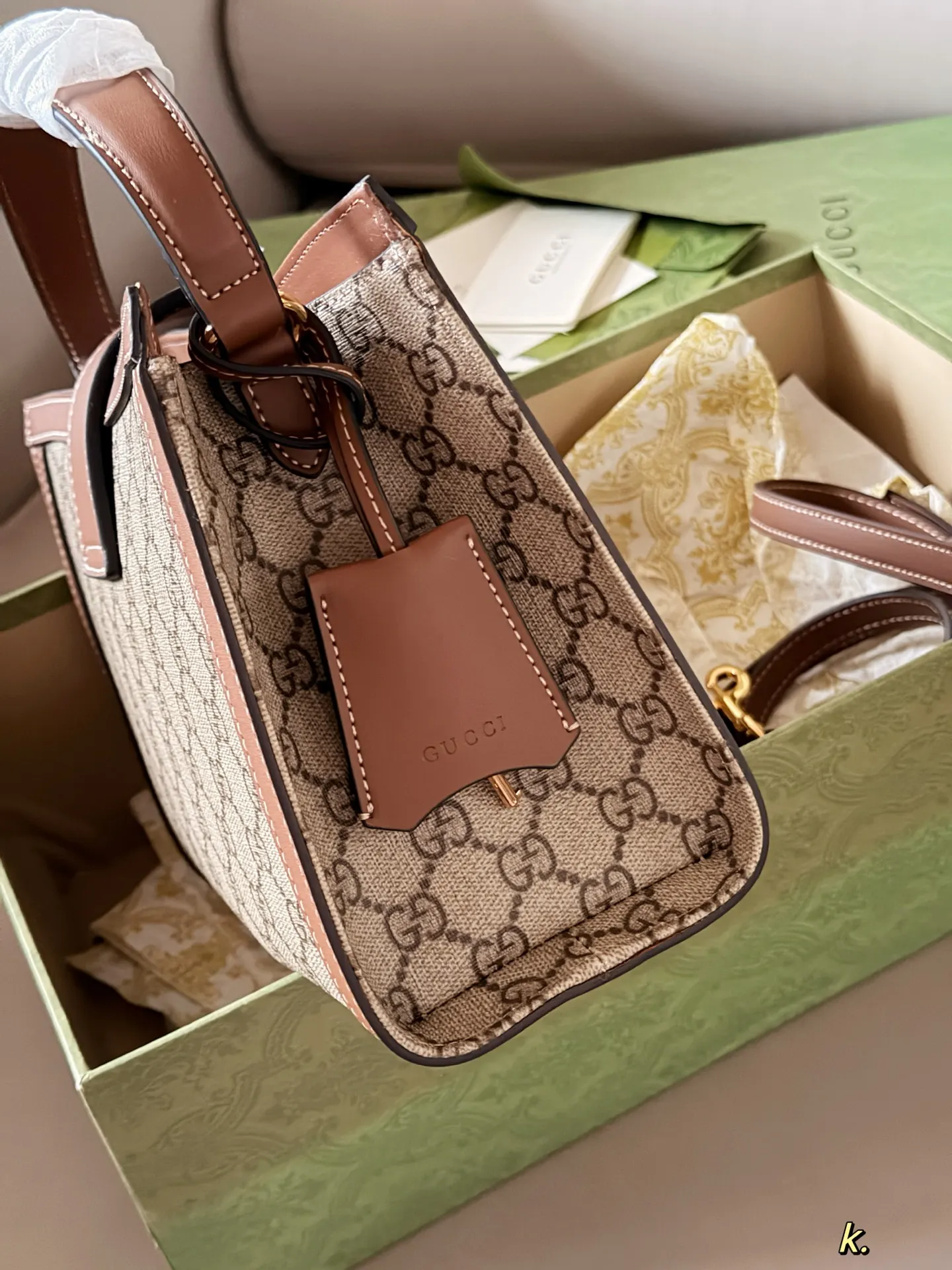 Gucci GG Padlock Top-Handle Tote Bag D35511148 — view 7