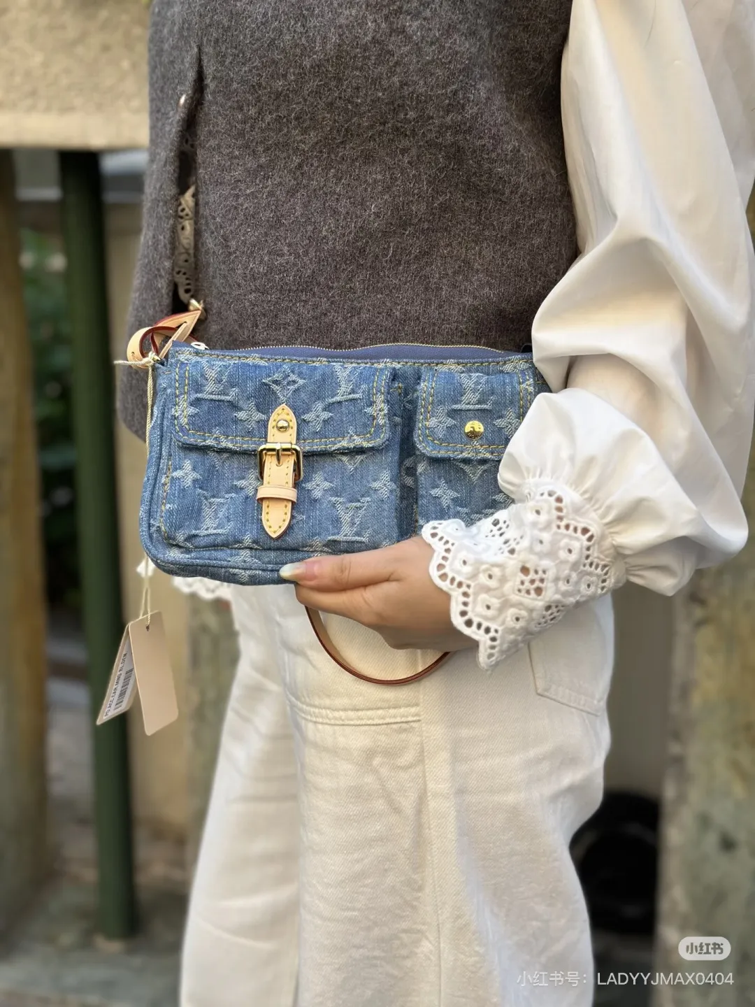 Denim Cargo Shoulder Bag D32011162 — view 2