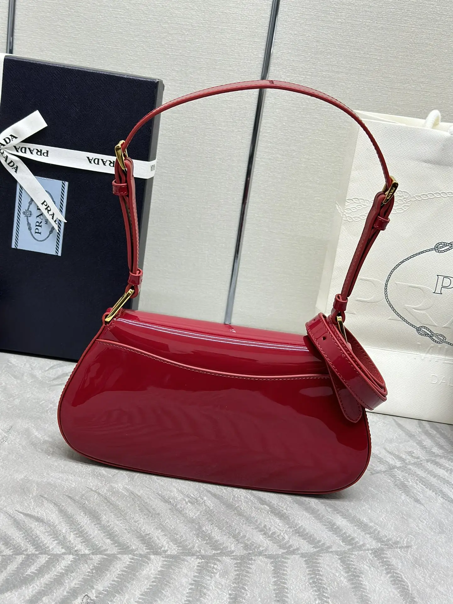Patent Leather Flap Shoulder Bag D92011172 — view 3