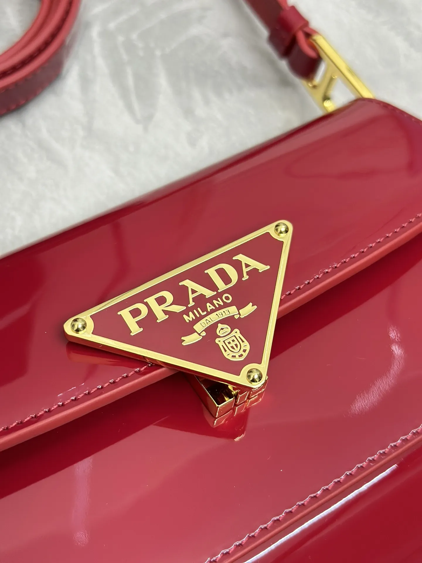 Patent Leather Flap Shoulder Bag D92011172 — view 6