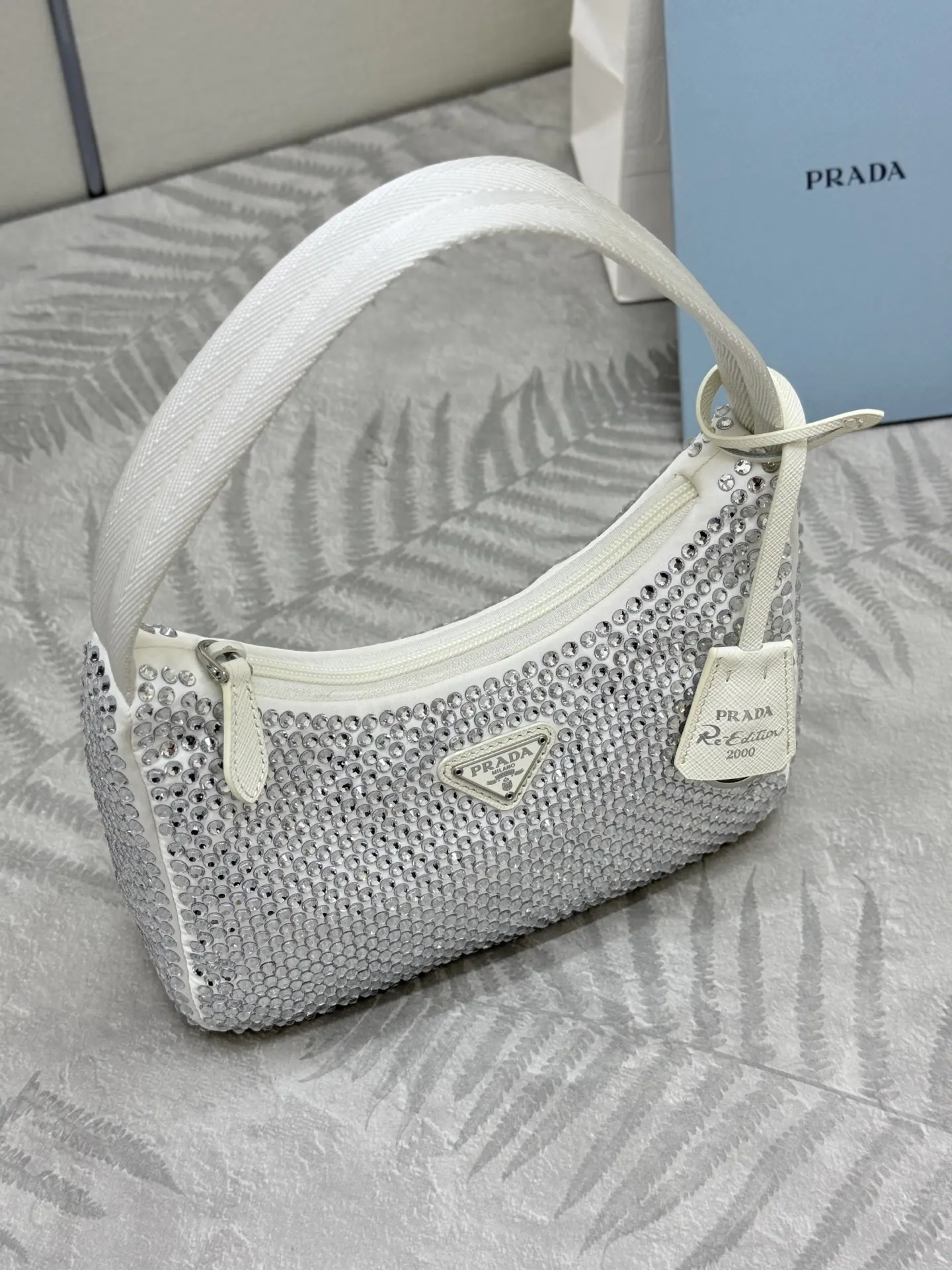 Hobo 2000 Crystal-Embellished Shoulder Bag D59011182 — view 3