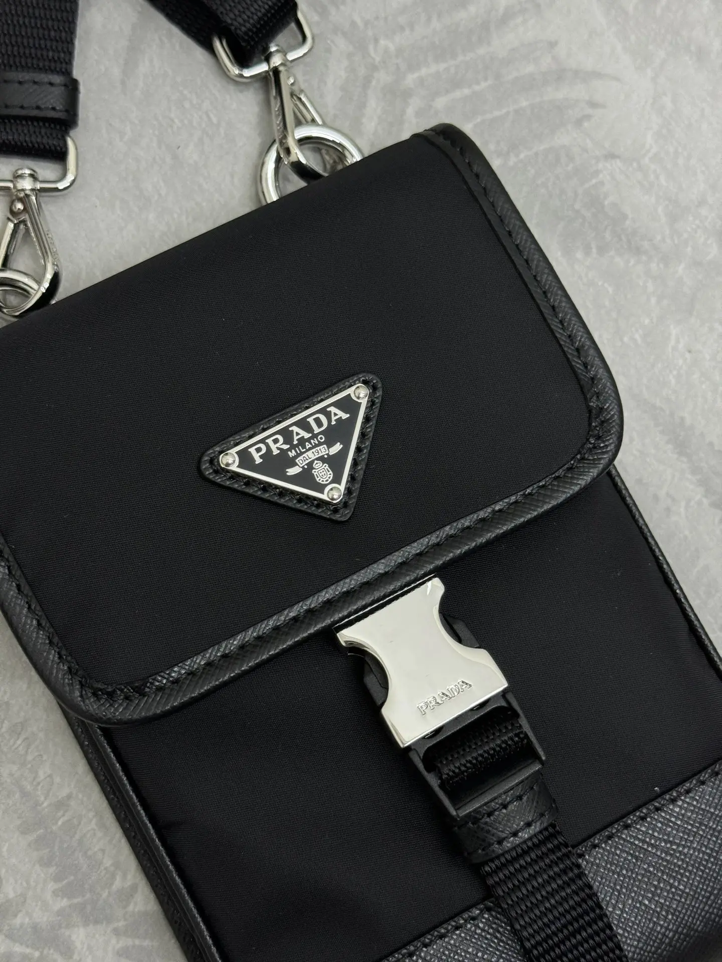 Vertical Phone Bag 2ZH109 D60011186 — view 5