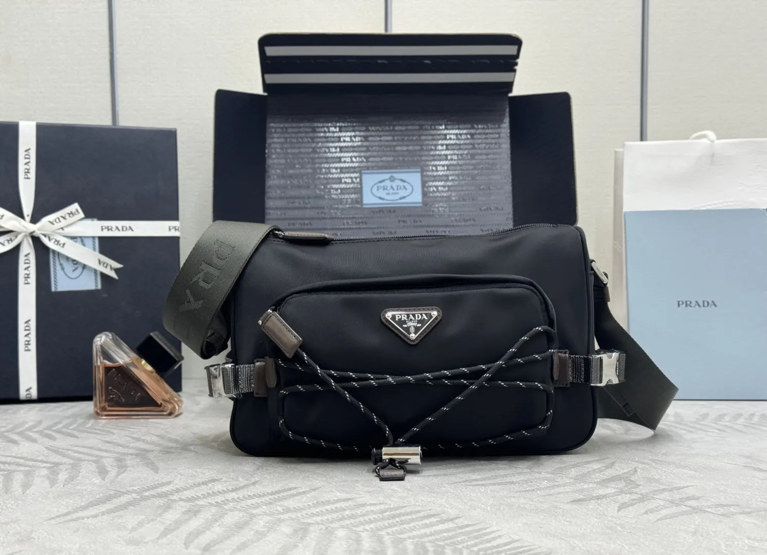 Re-Nylon Drawstring Crossbody Bag D69011197