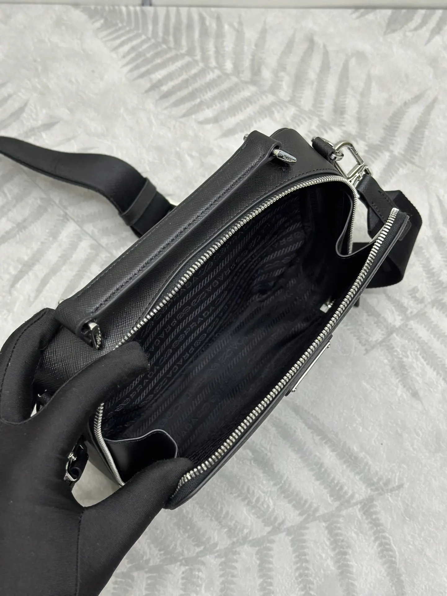 Saffiano Leather Brique Camera Bag D90011203 — view 6