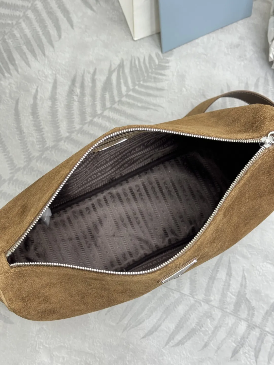 Suede Messenger Bag D91011222 — view 8