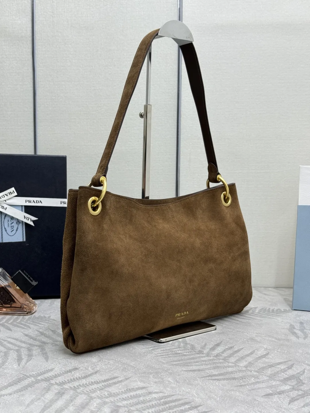 Etude Suede Shoulder Bag D91011223 — view 3