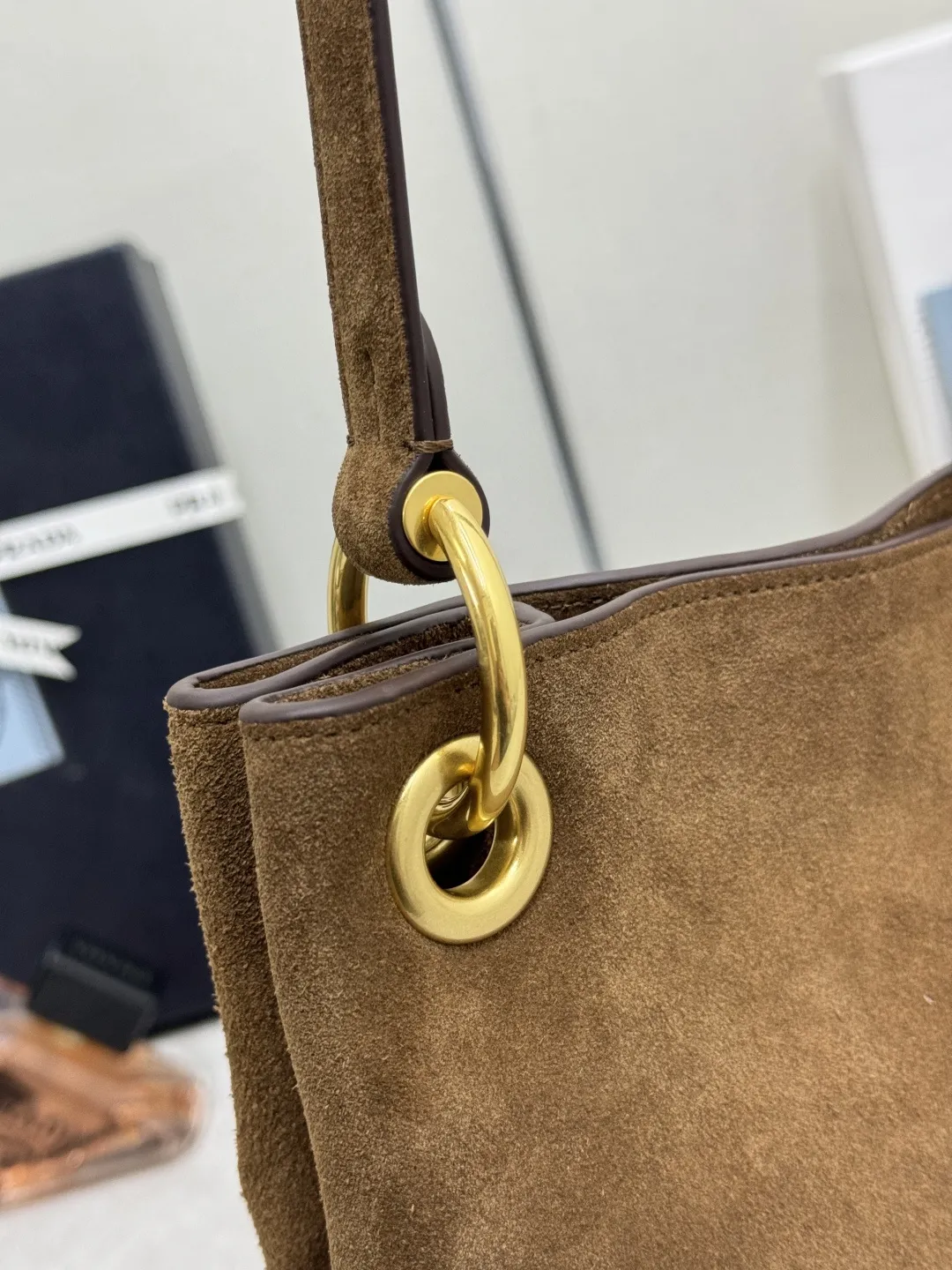 Etude Suede Shoulder Bag D91011223 — view 6
