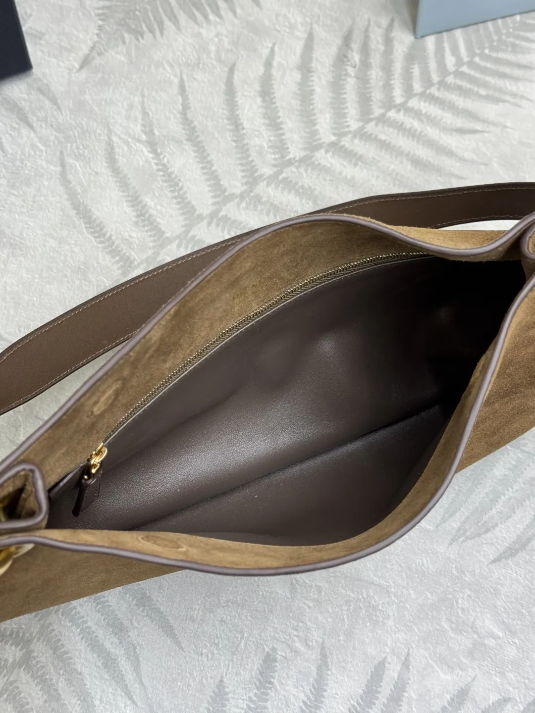 Etude Suede Shoulder Bag D91011223 — view 8