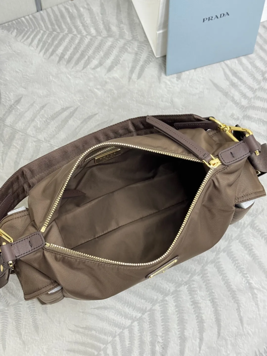 Re-Nylon and Leather Shoulder Bag D70011242 — view 8