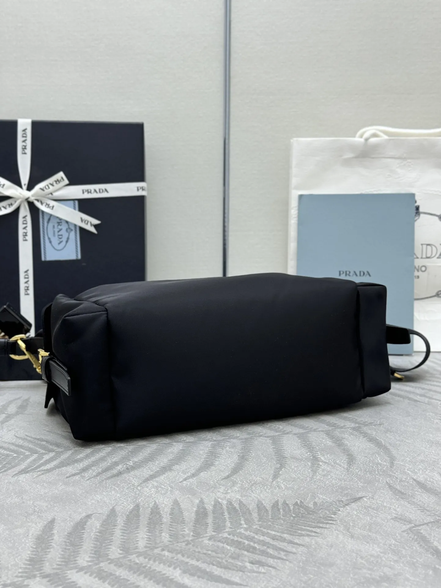 Re-Nylon and Leather Shoulder Bag D70011243 — view 6