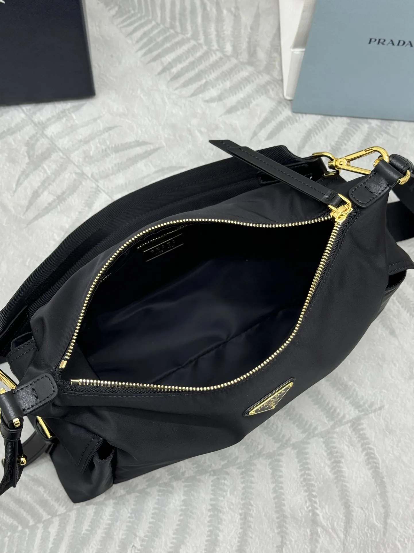 Re-Nylon and Leather Shoulder Bag D70011243 — view 8