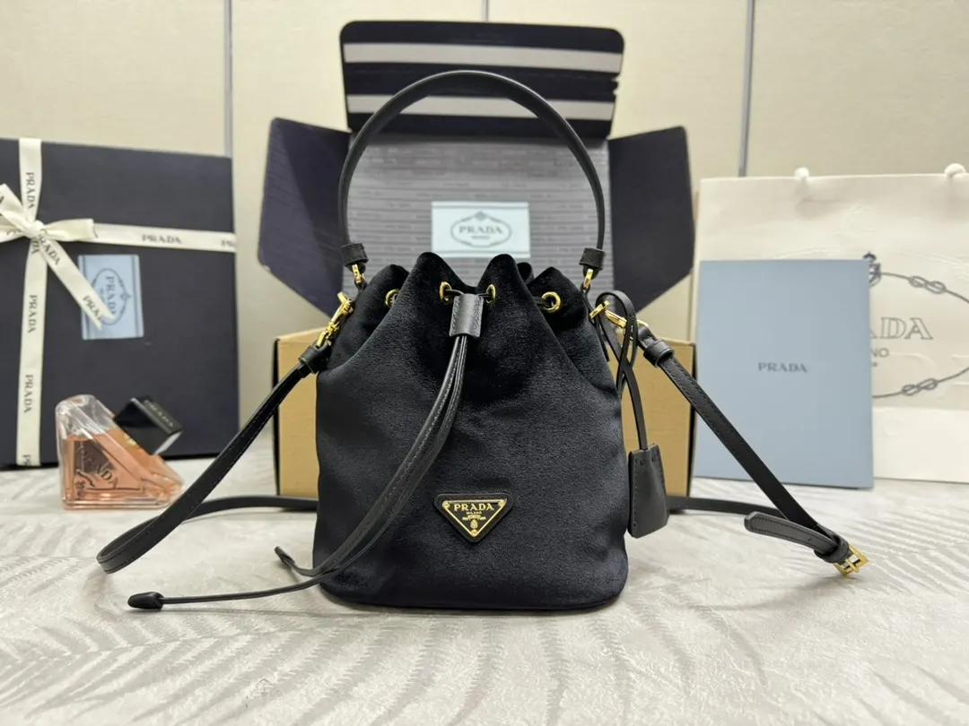 Velvet Bucket Bag with Detachable Strap D69011252