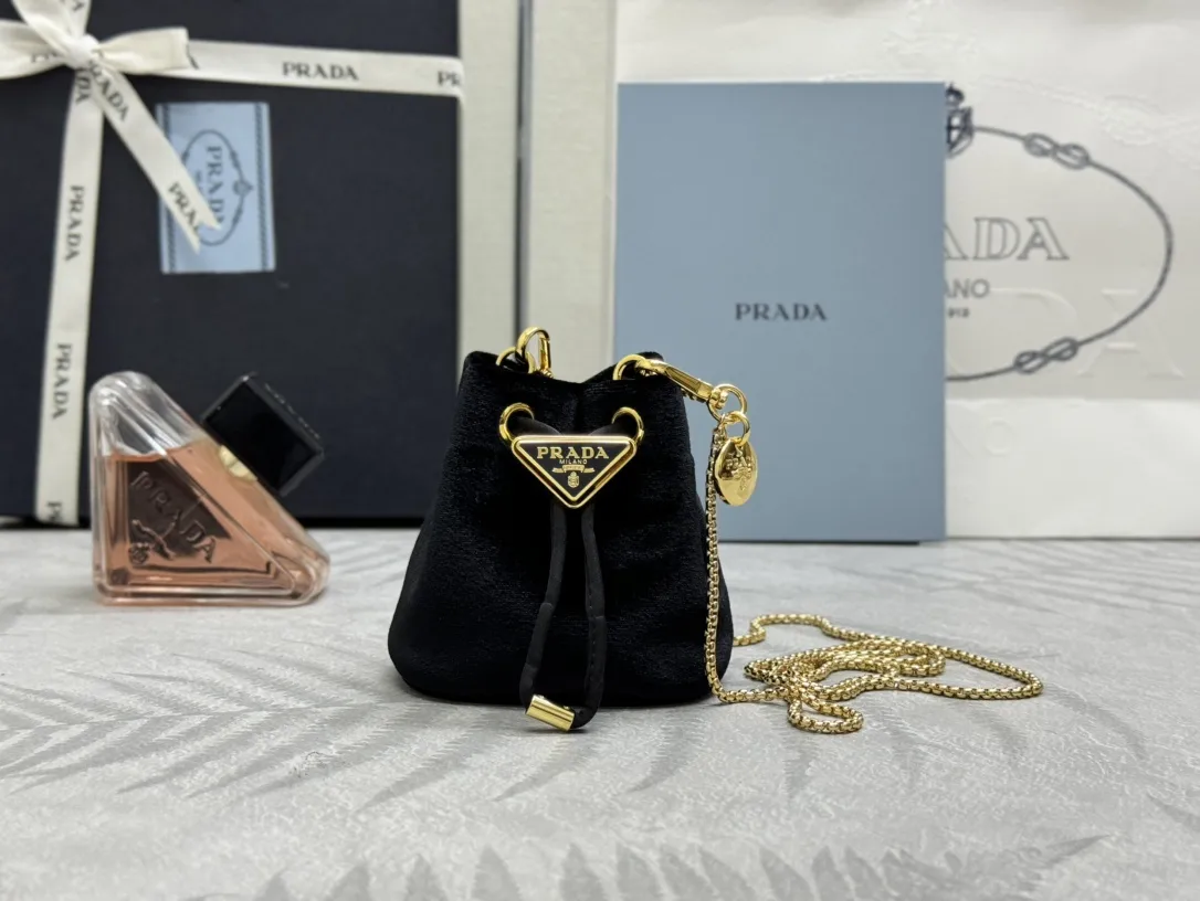 Velvet Mini Bucket Bag D68011253