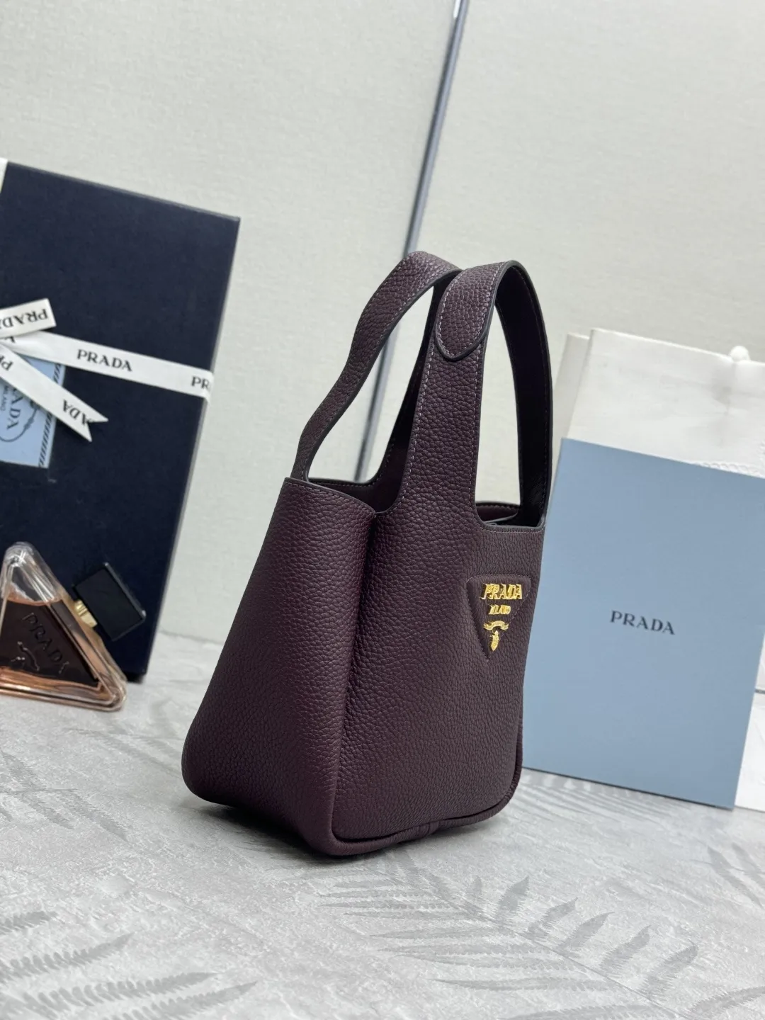 Mini Bucket Bag in Deer-Print Leather D95011256 — view 4