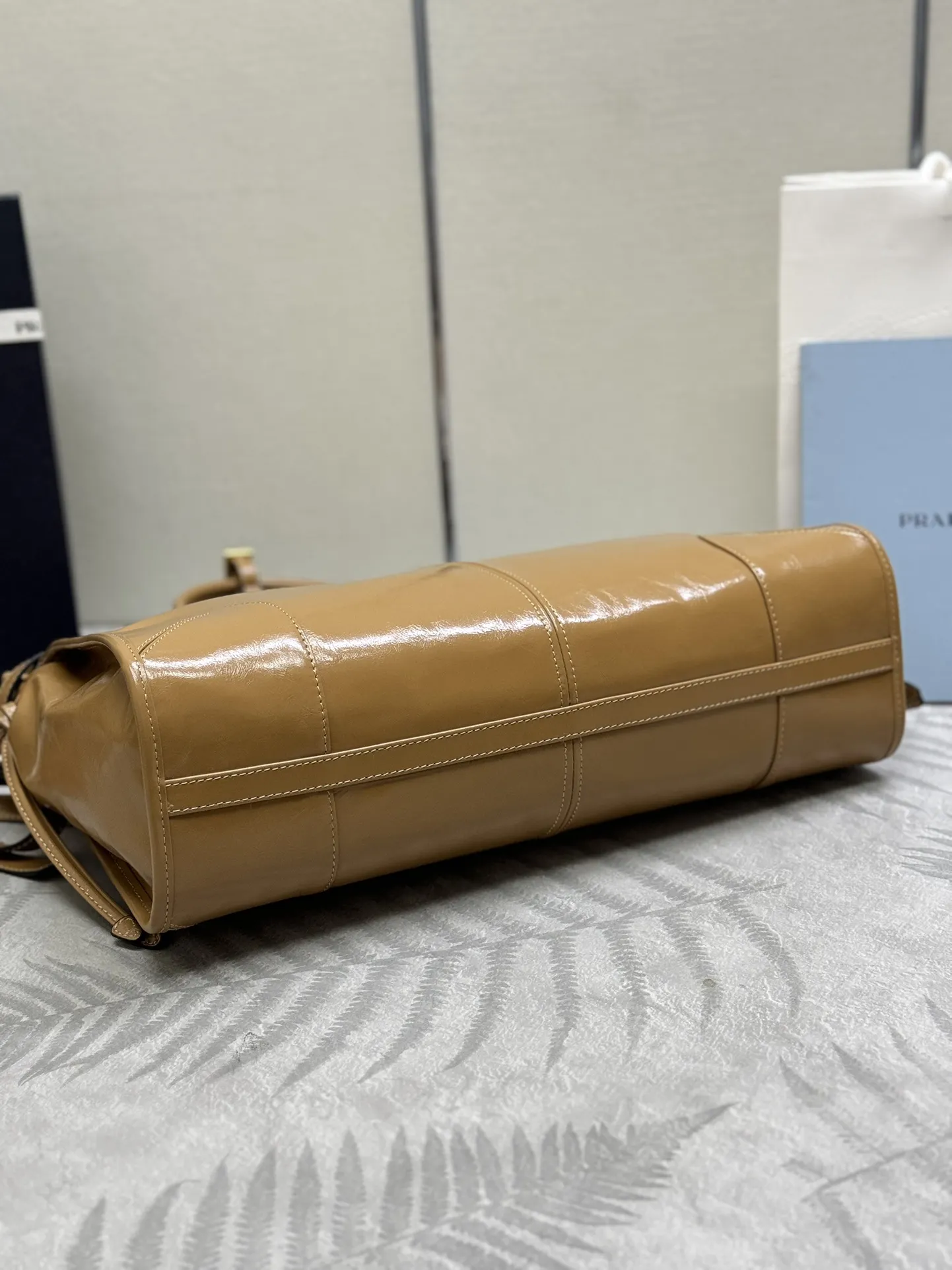 Soft Lux Leather Top-Handle Tote Bag D115011268 — view 5