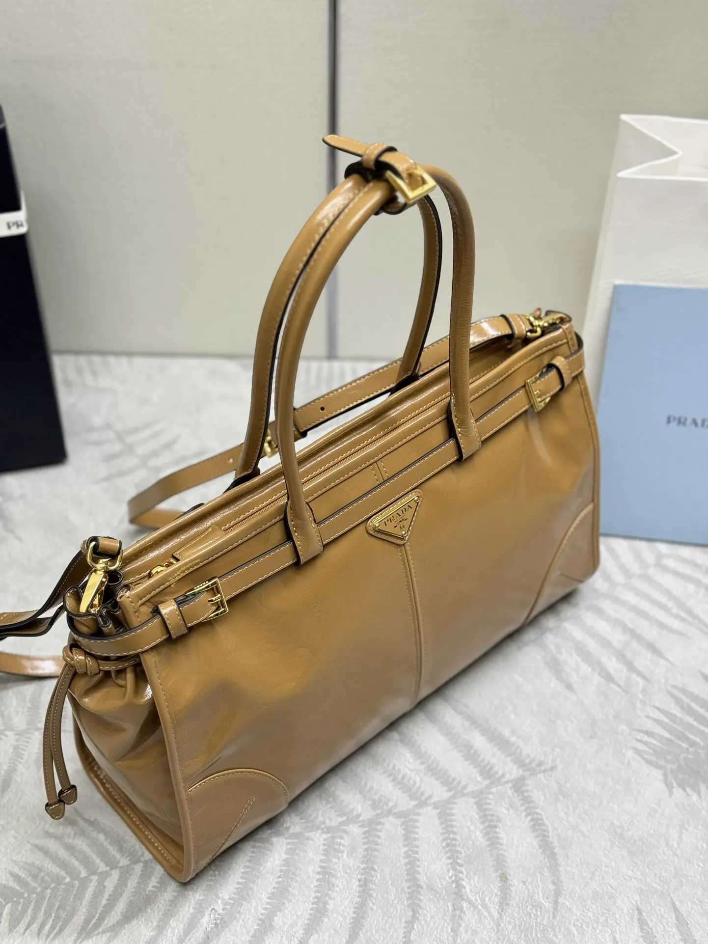 Soft Lux Leather Top-Handle Tote Bag D115011268 — view 6