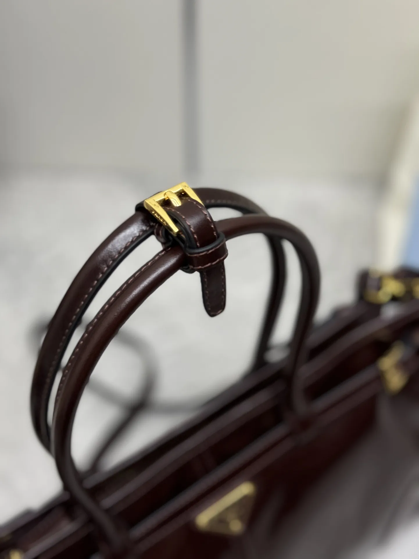 Soft Lux Oiled Wax Leather Top-Handle Bag D115011270 — view 6