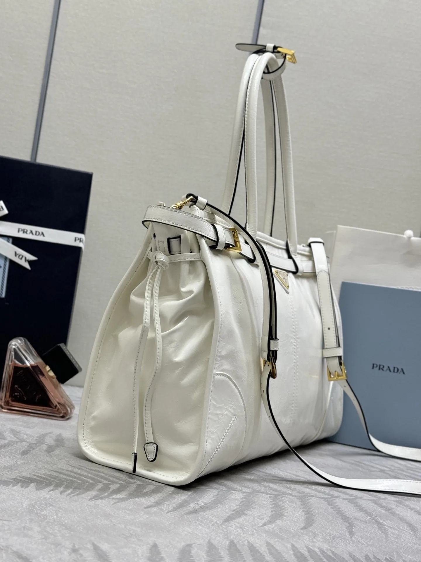 Soft Lux Leather Top-Handle Crossbody Bag D115011272 — view 3