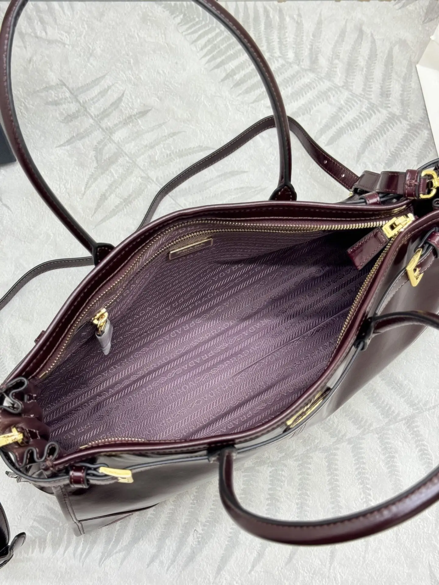 Soft Lux Leather Top-Handle & Crossbody Bag D115011275 — view 8