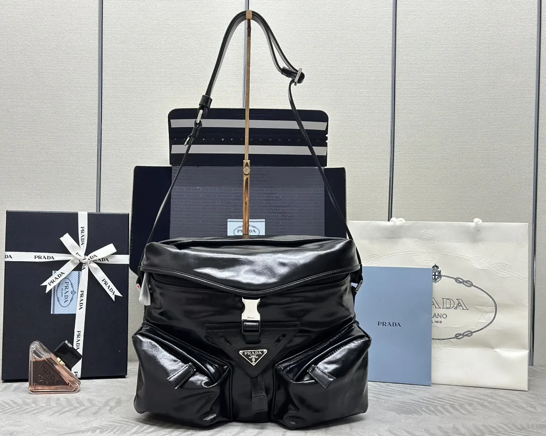 Prada 2VD062 Oiled Leather Crossbody Bag D120011279