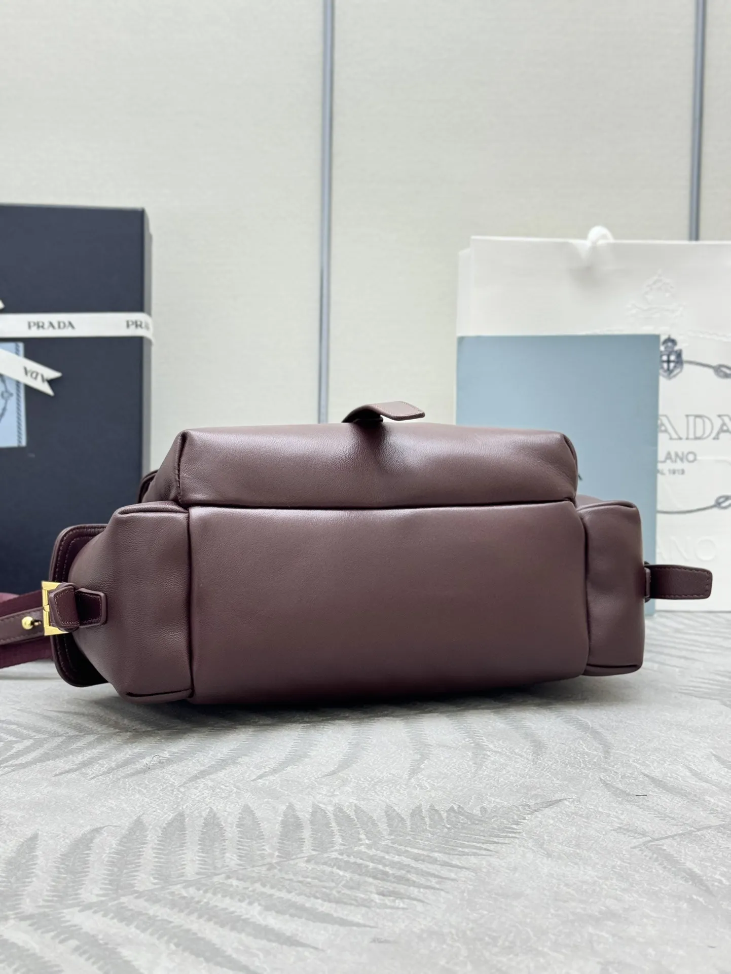 Lambskin Messenger Bag in Burgundy D99011290 — view 5