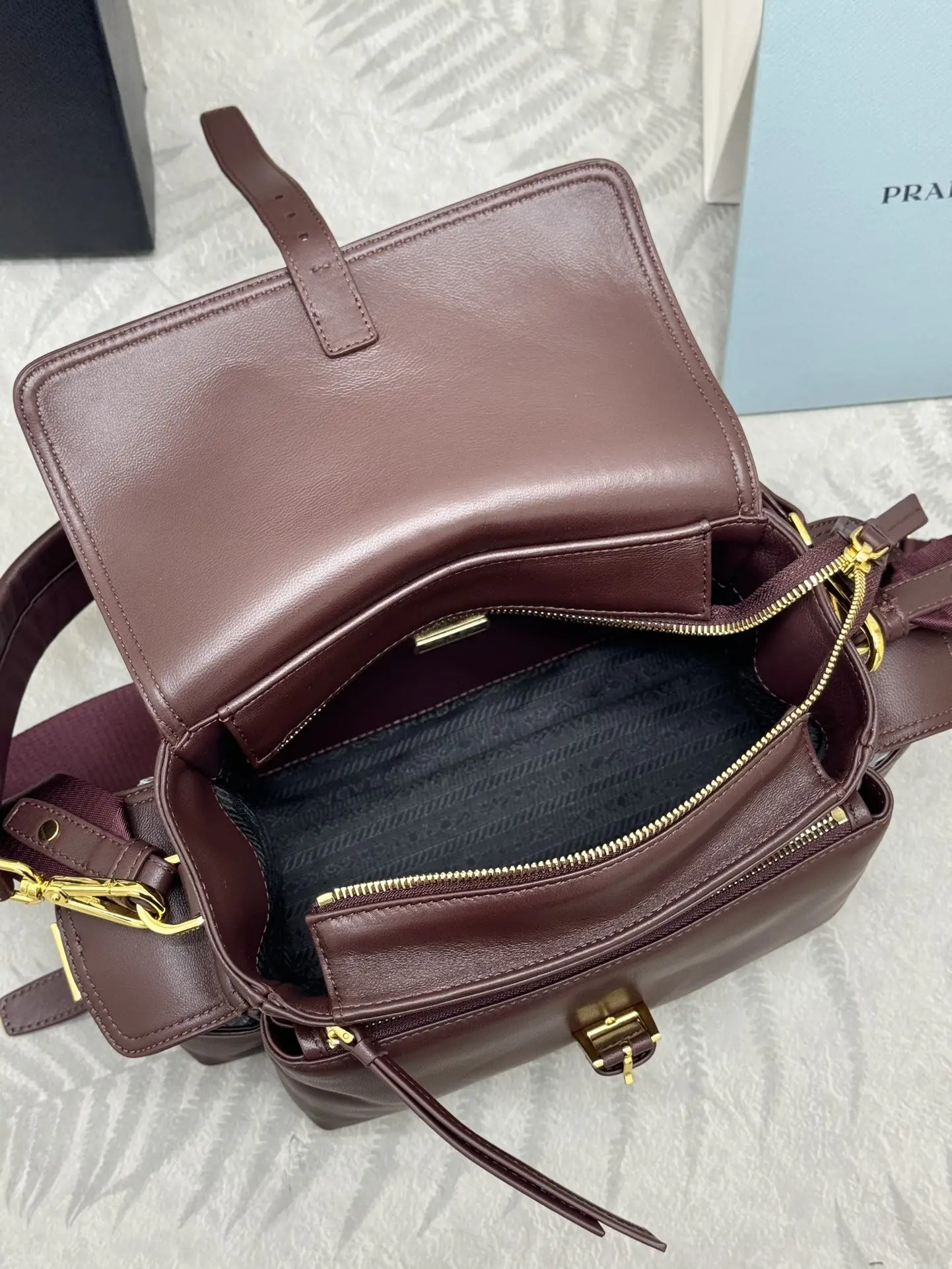 Lambskin Messenger Bag in Burgundy D99011290 — view 7
