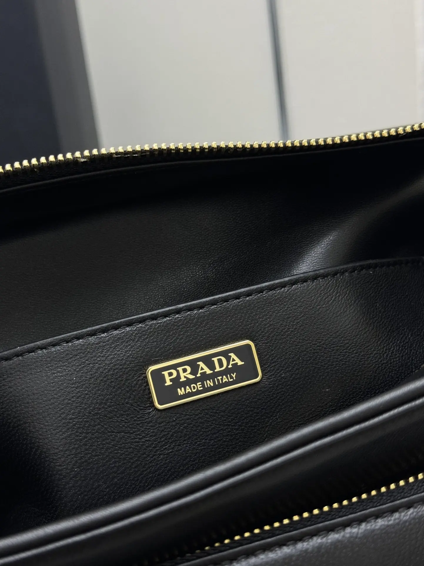 Lambskin Messenger Bag with Enamel Logo D99011291 — view 9