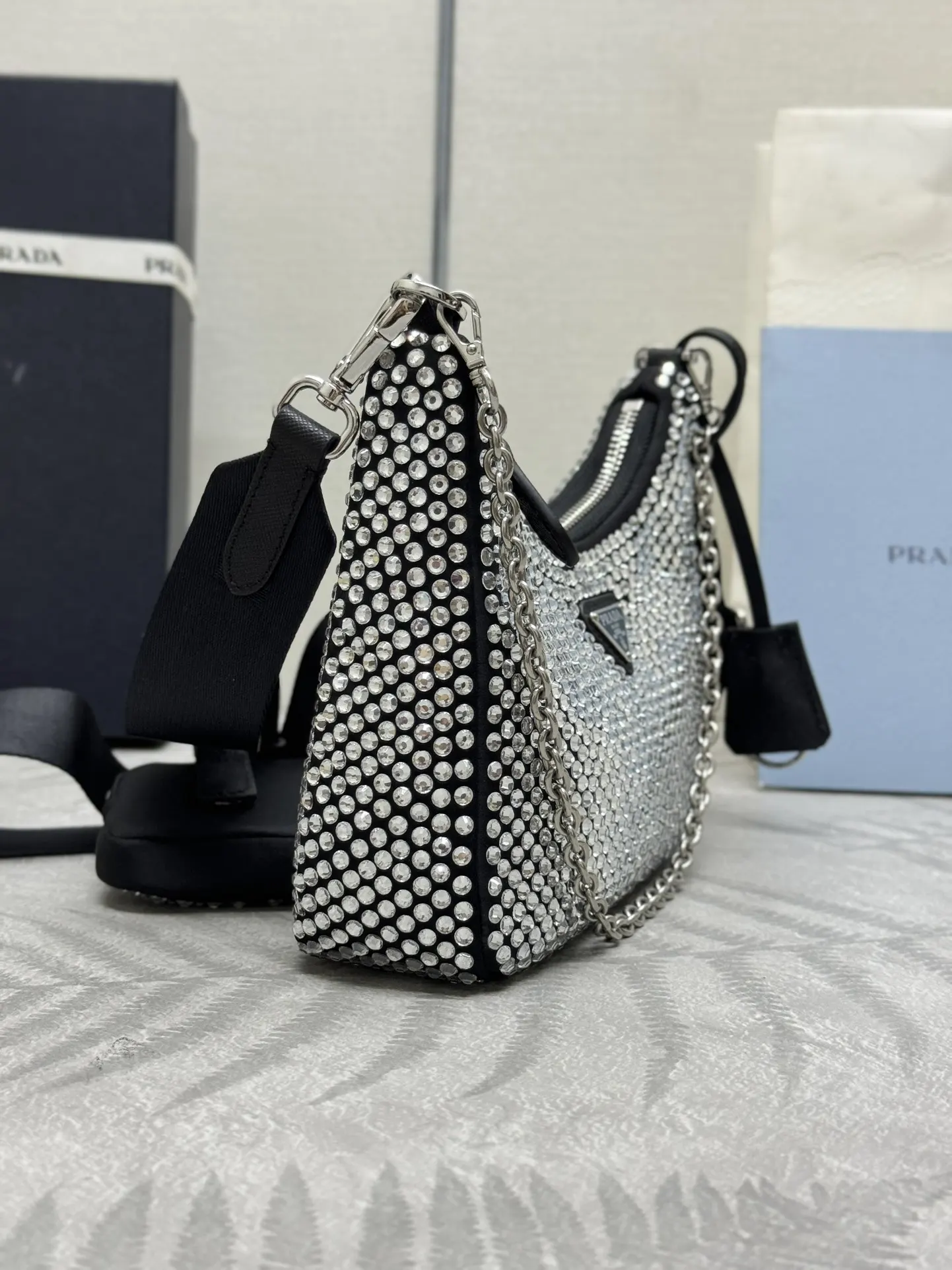 Re-Edition 2005 Crystal-Embellished Shoulder Bag D84011297 — view 4
