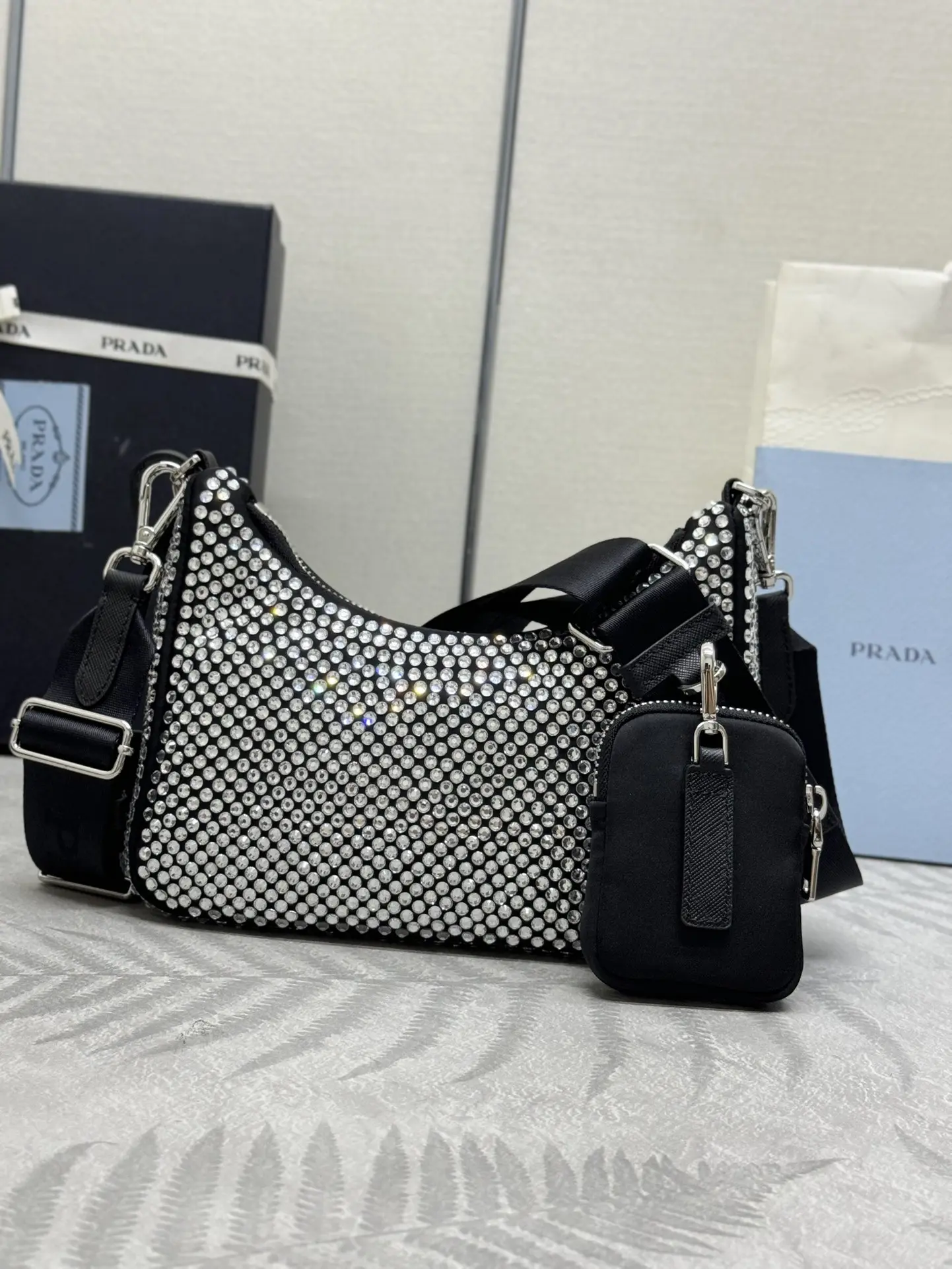 Re-Edition 2005 Crystal-Embellished Shoulder Bag D84011297 — view 5