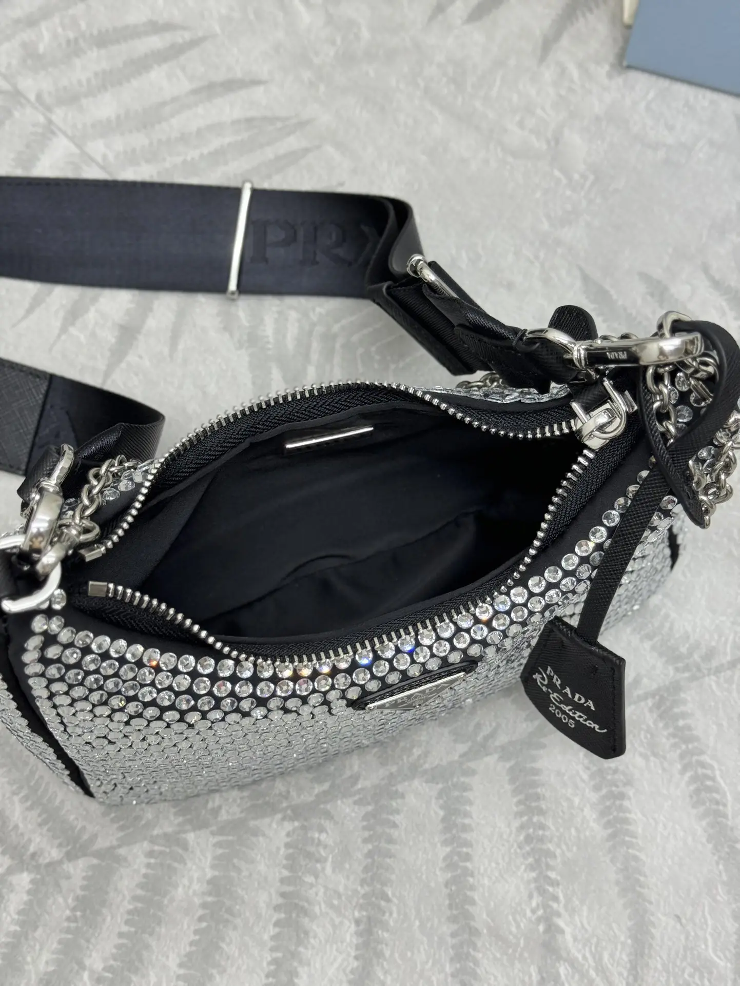 Re-Edition 2005 Crystal-Embellished Shoulder Bag D84011297 — view 8