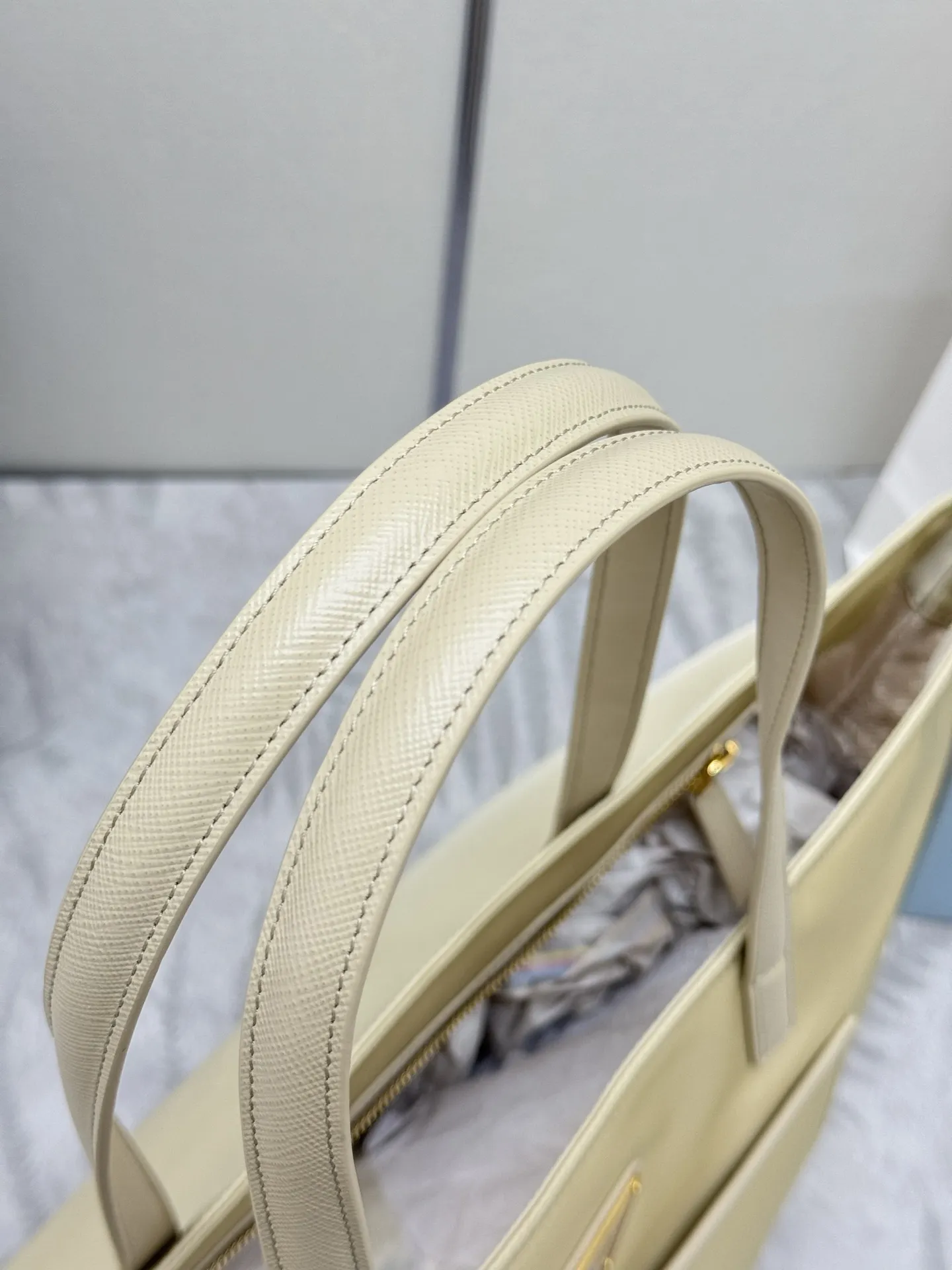 Nylon Tote Bag with Front Pocket D67011298 — view 4