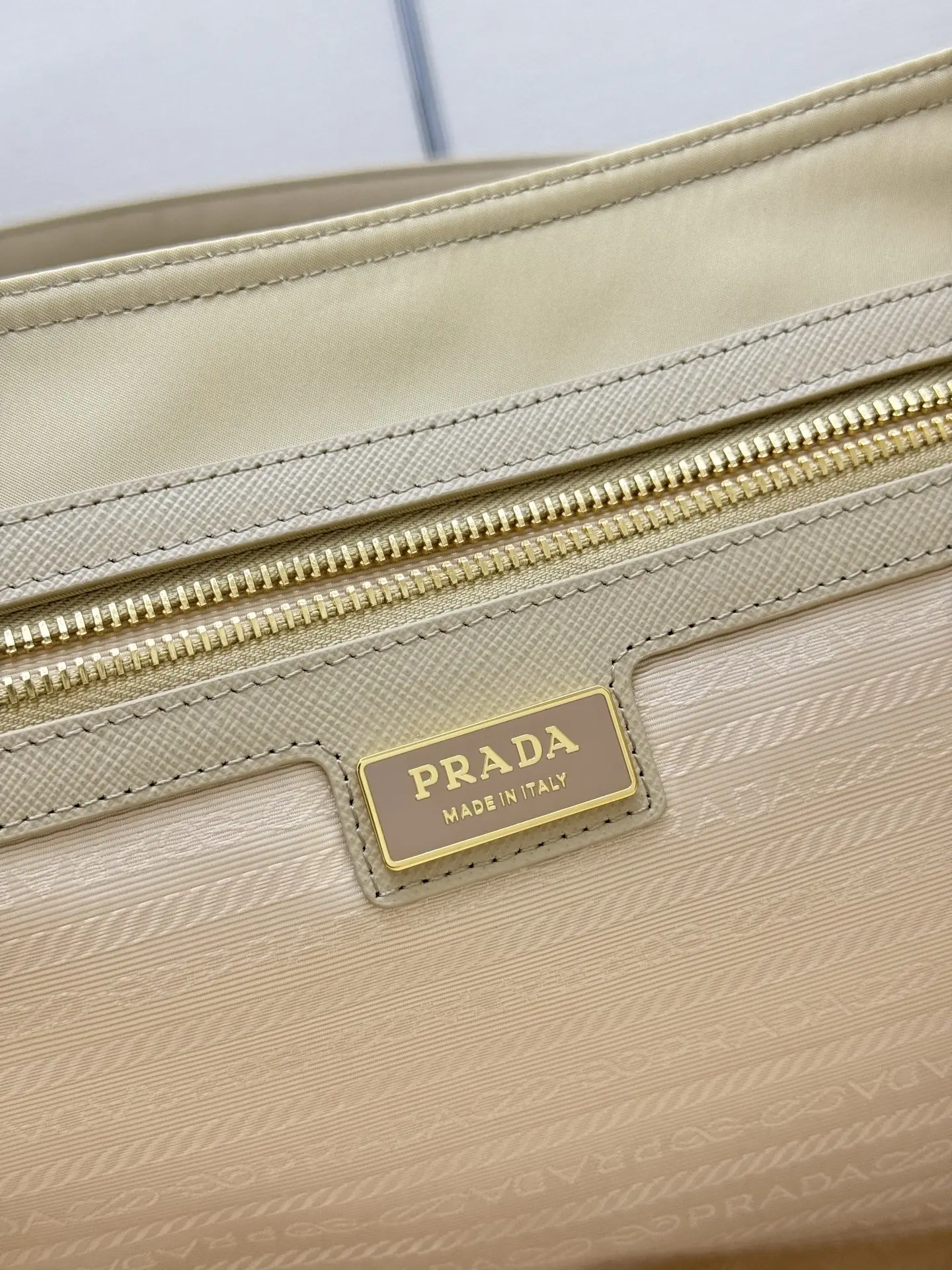 Nylon Tote Bag with Front Pocket D67011298 — view 9
