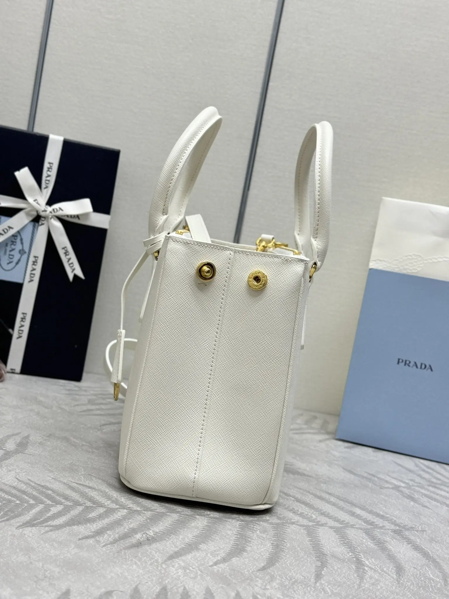 Saffiano Leather Double Handle Shoulder Bag D99011321 — view 6