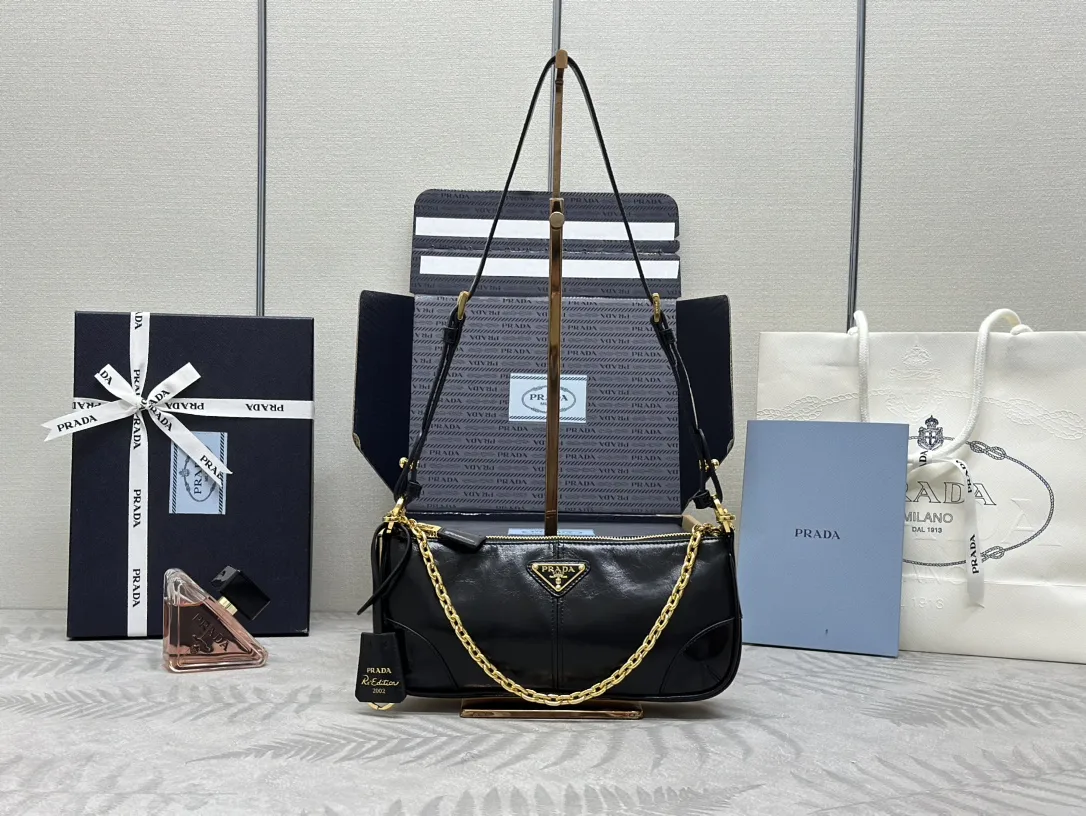 Prada 1BC221 Oiled Leather Shoulder Bag D89011326