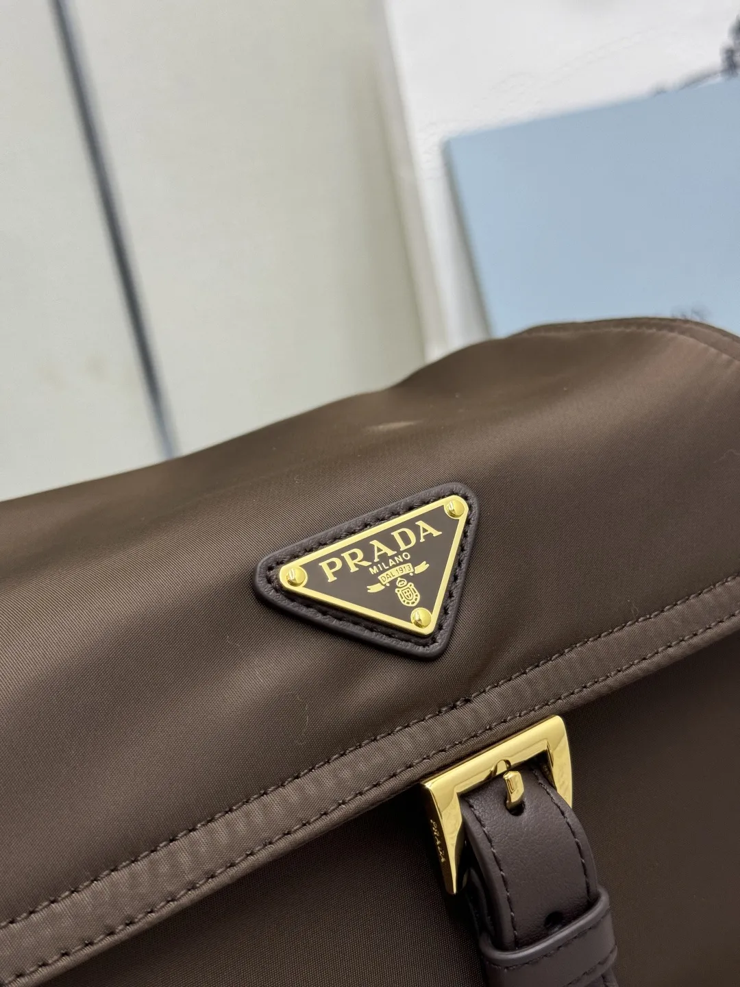 Re-Nylon Medium Messenger Bag D78011330 — view 7