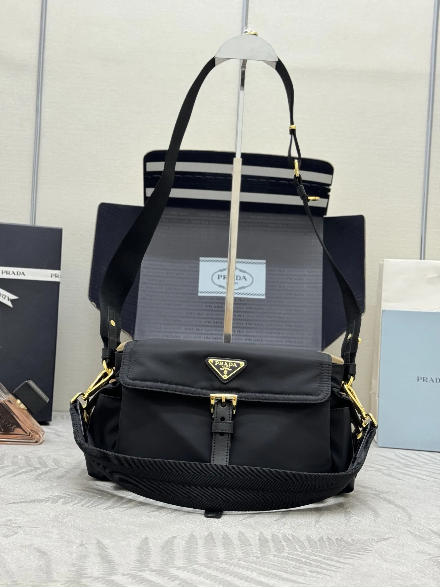 Re-Nylon Medium Messenger Bag D78011331