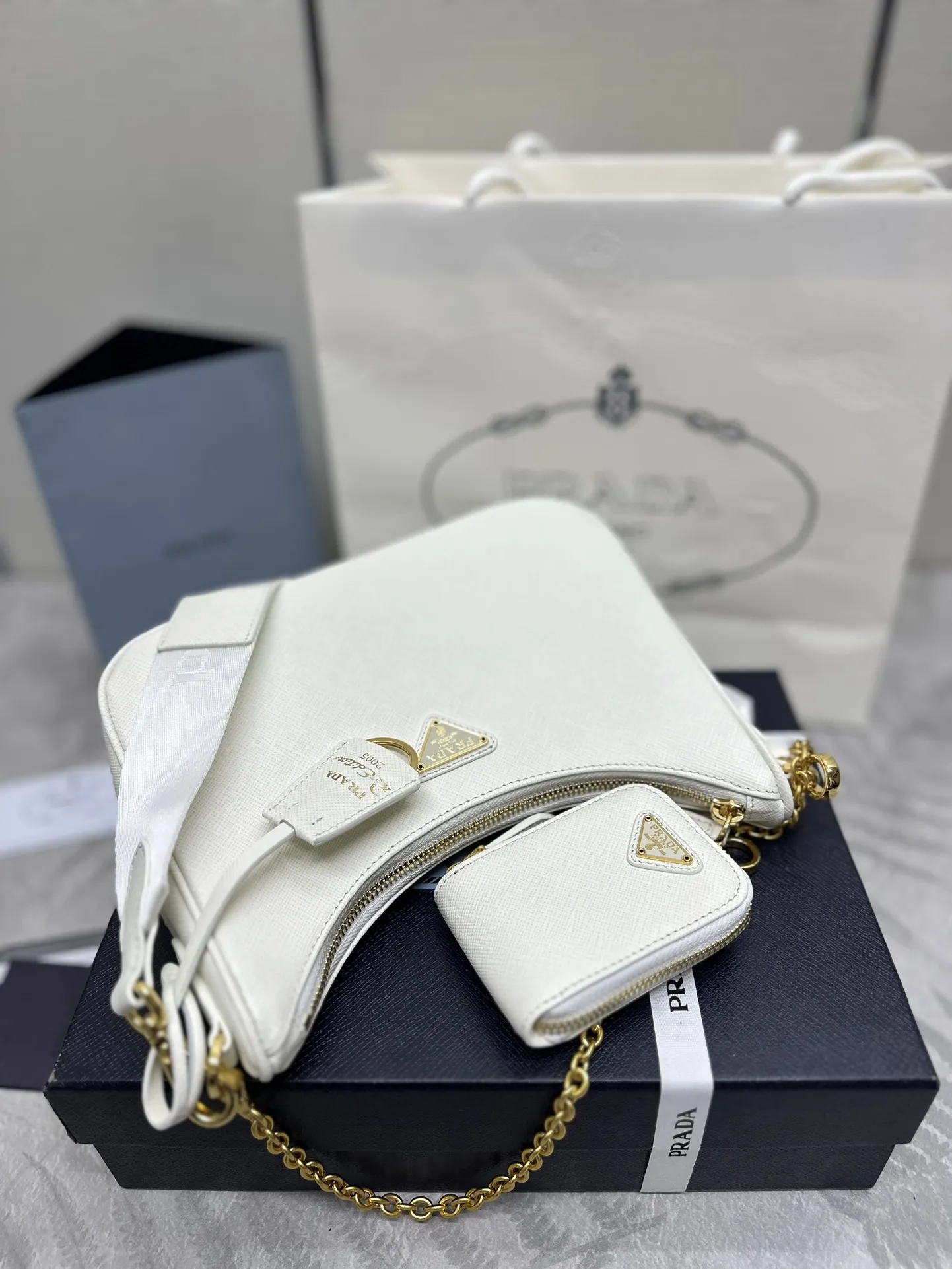 Prada Re-Edition 2005 Saffiano Leather Hobo Bag D89011337 — view 4