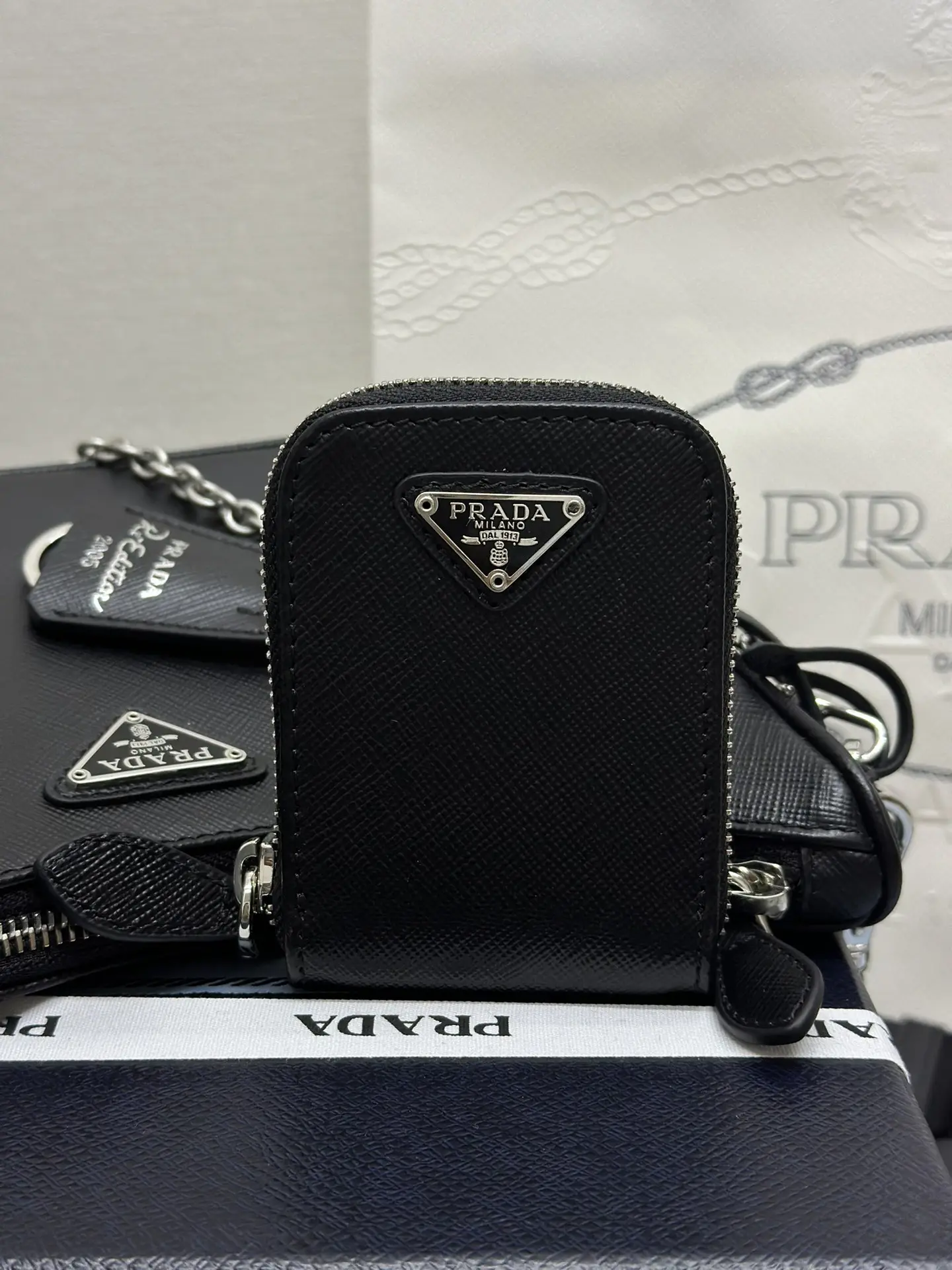 Prada Re-Edition 2005 Saffiano Leather Hobo Bag D87011338 — view 5