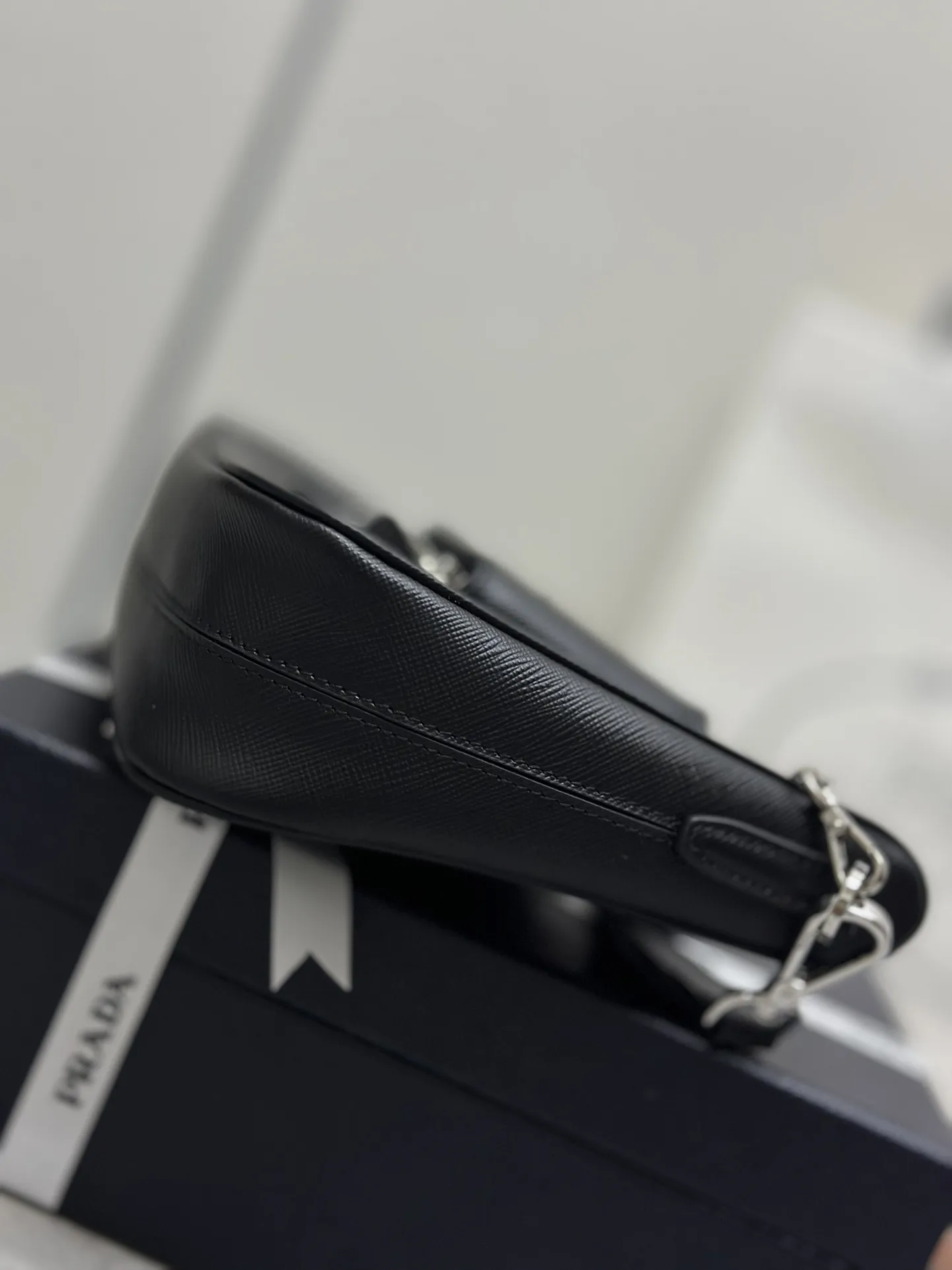 Prada Re-Edition 2005 Saffiano Leather Hobo Bag D87011338 — view 6