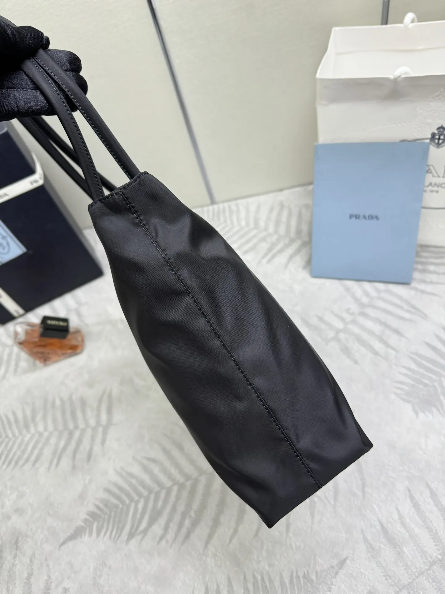 Nylon Triangle Logo Tote Bag D59011027 — view 5