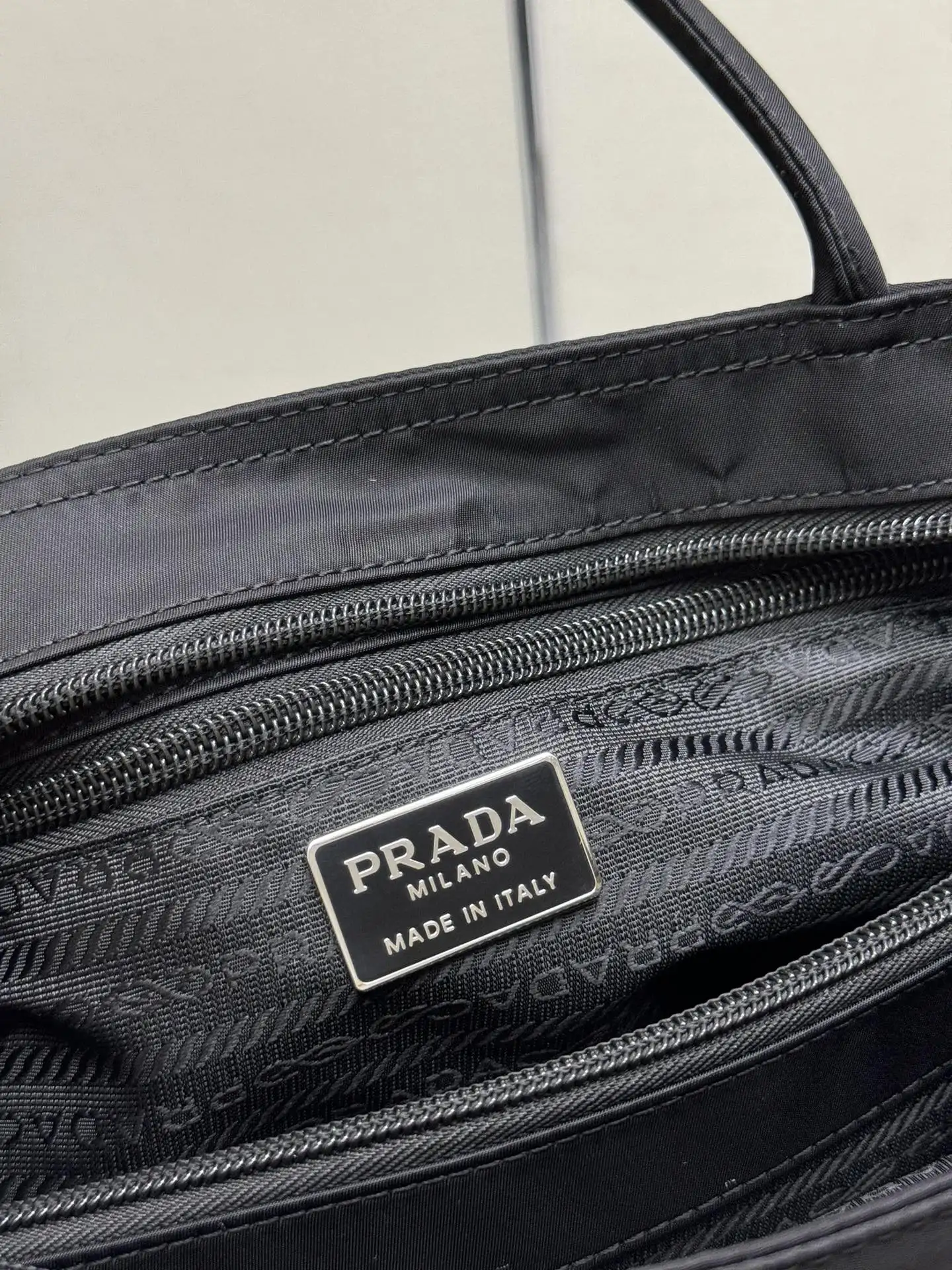 Nylon Triangle Logo Tote Bag D59011027 — view 9