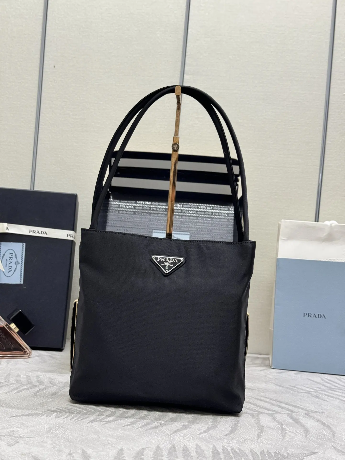 Small Nylon Tote Bag D53011342
