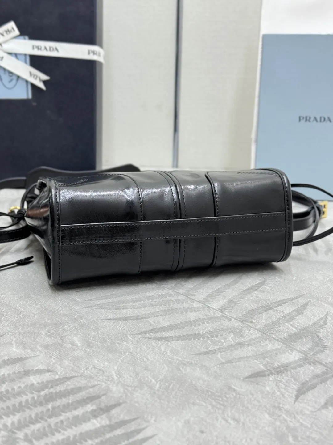 Soft Lux Oiled Leather Top-Handle Crossbody Bag D96011343 — view 7