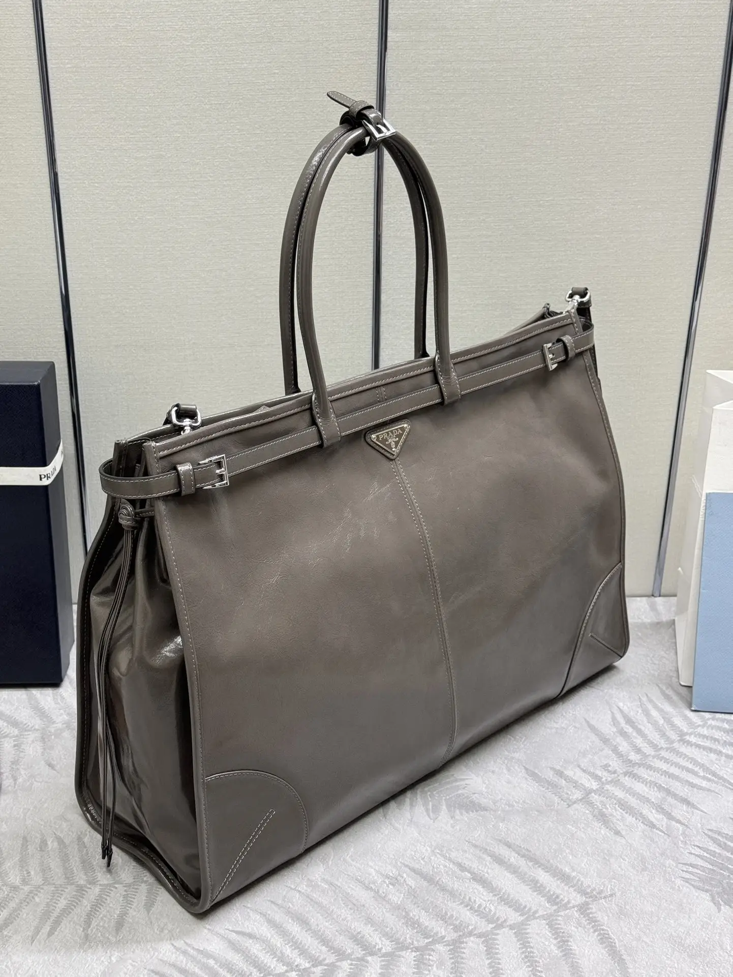 Prada Lux Soft Oiled Leather Tote Bag D136011348 — view 4