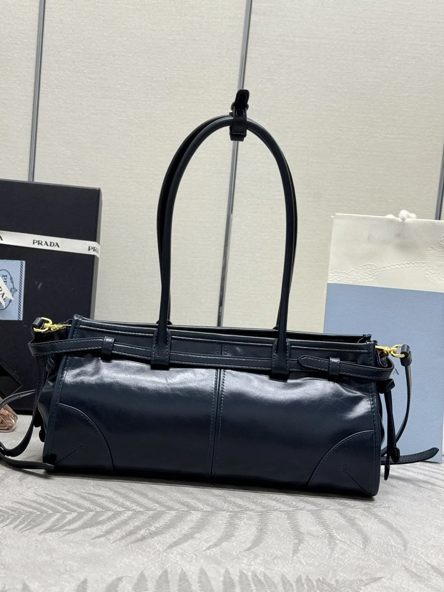 Soft Lux Oiled Leather Top-Handle Bag D105011357 — view 2